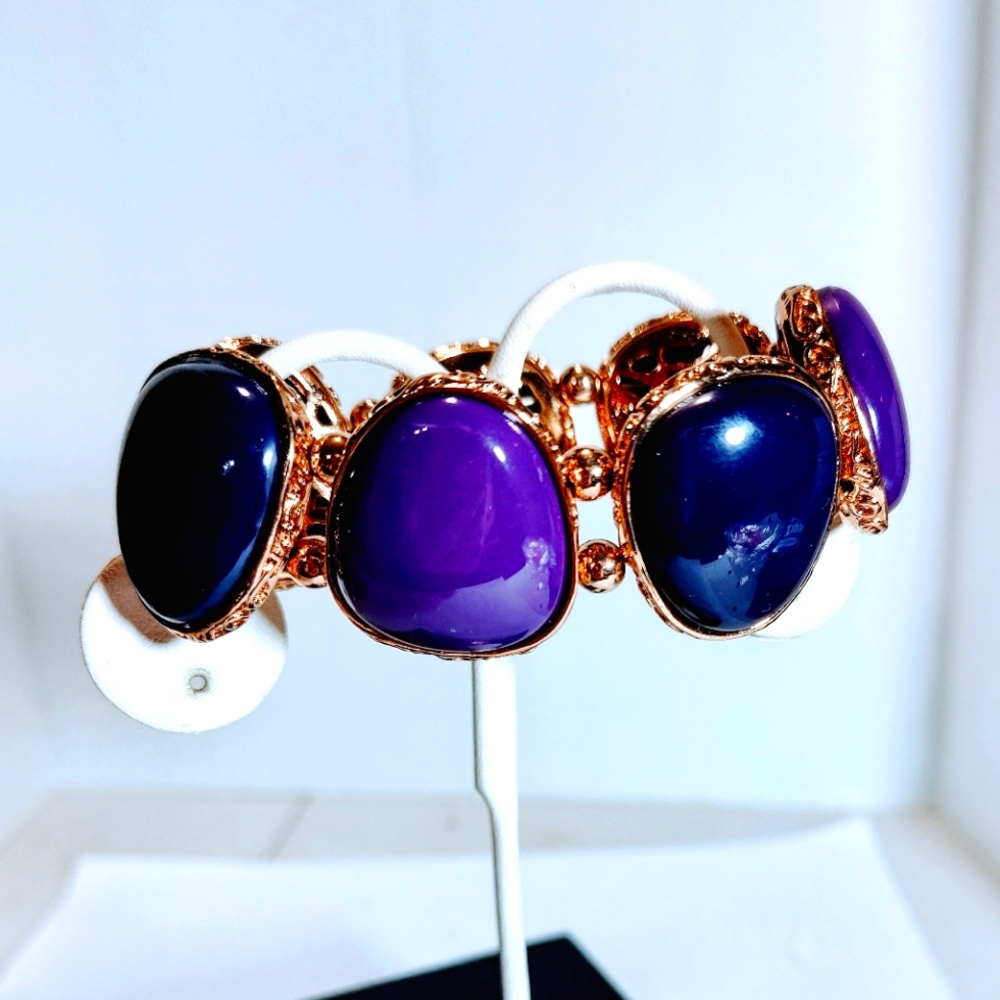 Wrist Candy Big Purple and Gold Women's Stretch Bracelet. NWOT